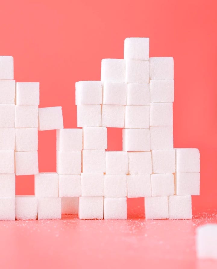 Du sucre en cube arrangé en puzzle